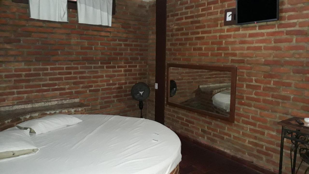 Planeta Sex Motel São João del Rei Extérieur photo